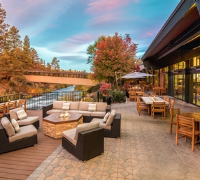 Riverhouse Lodge