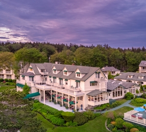 Spruce Point Inn Resort and Spa